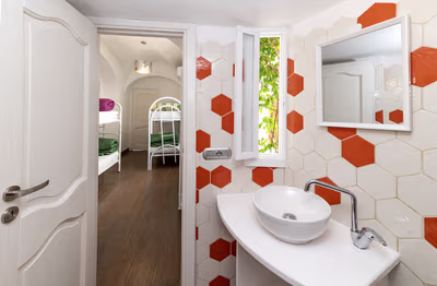 Deluxe Mixed Room